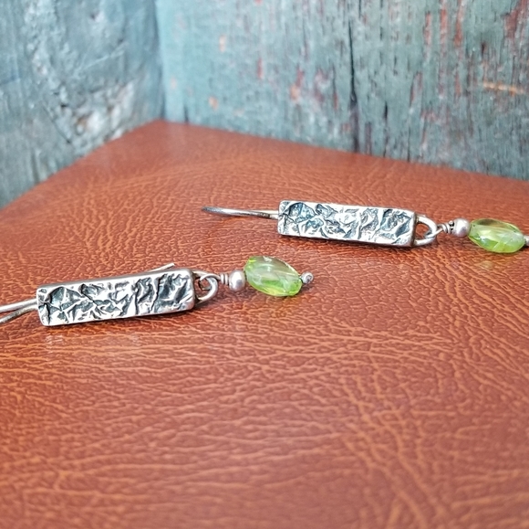 Silpada Sterling Silver & Peridot Earrings - Picture 3 of 8